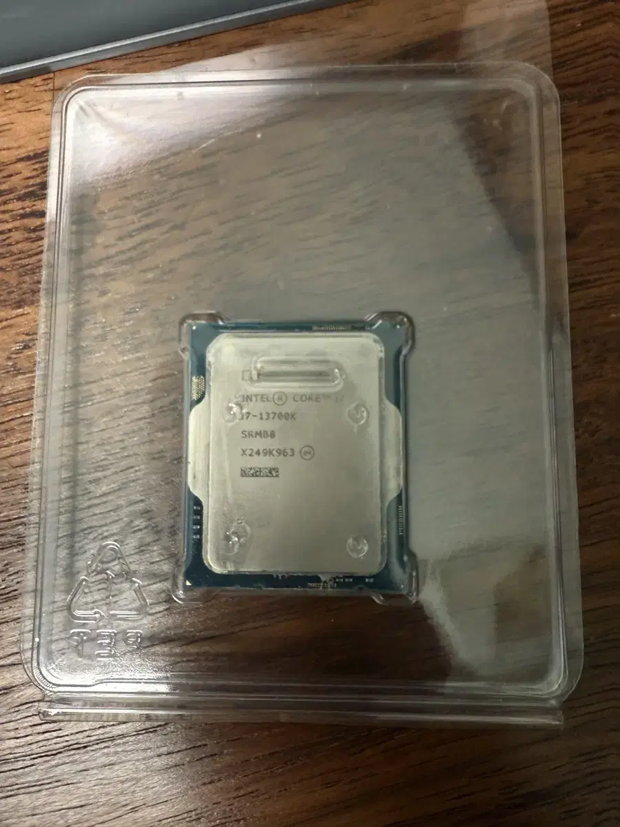 i7 13700k 팝니다.